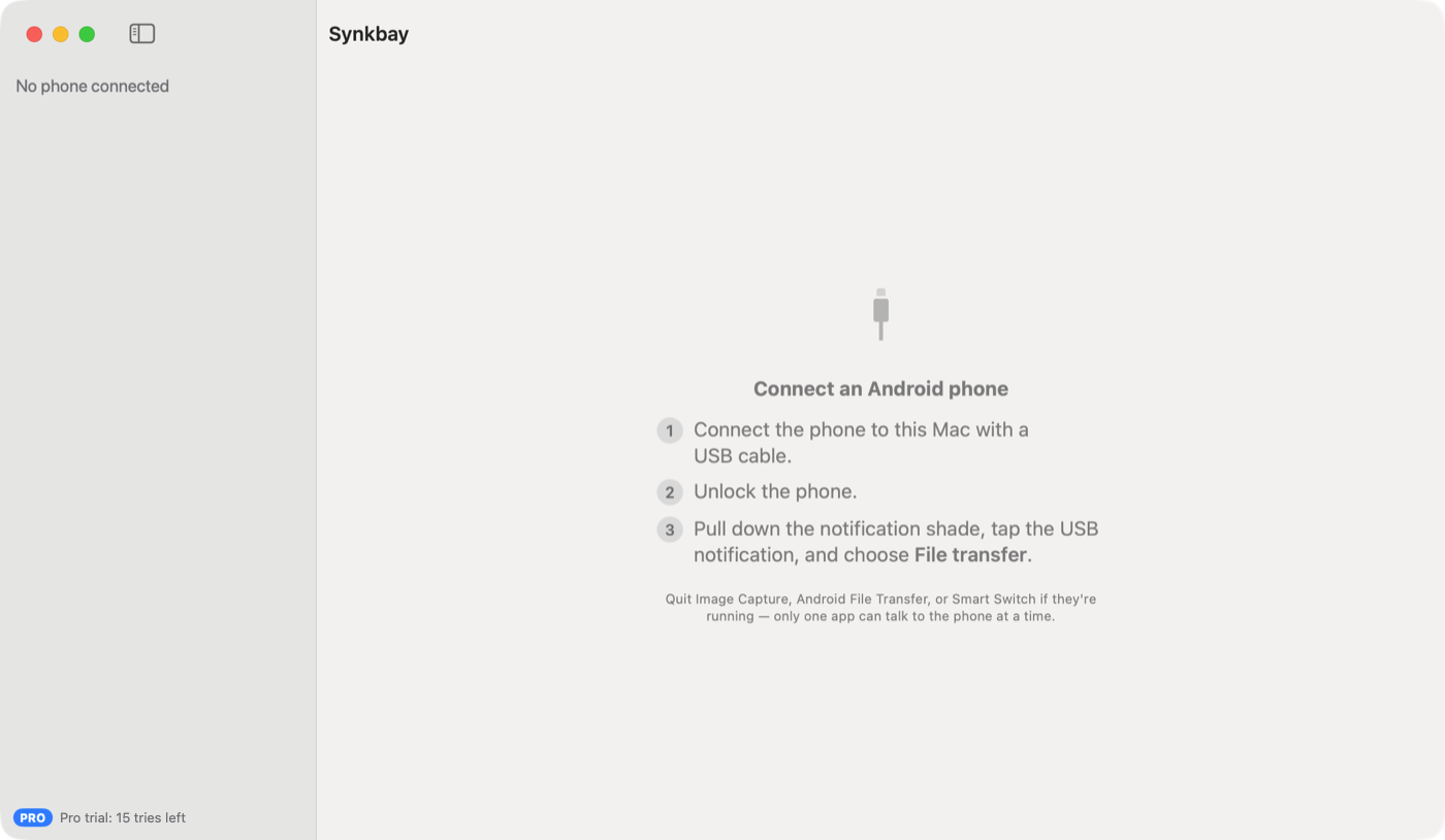 The Synkbay window with no phone connected, listing three steps: connect the phone with a USB cable, unlock it, and choose File transfer from the USB notification